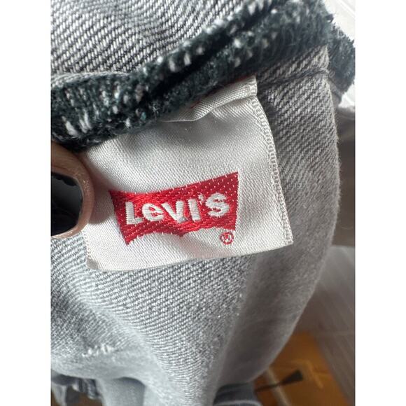 Levi’s 501 Men’s Jeans 34x30 Light Grey Button Fly - Picture 8 of 8